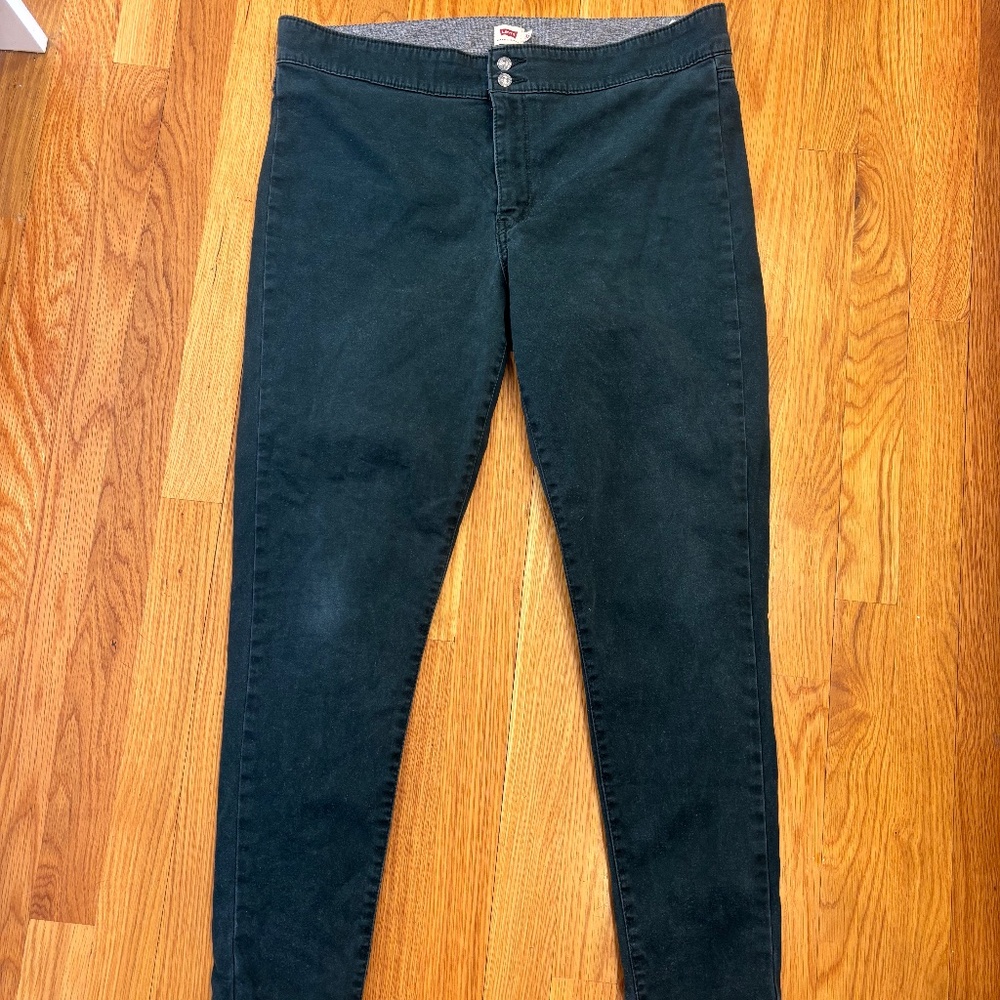 Like New Men's Green Levi's Jeans Size 33